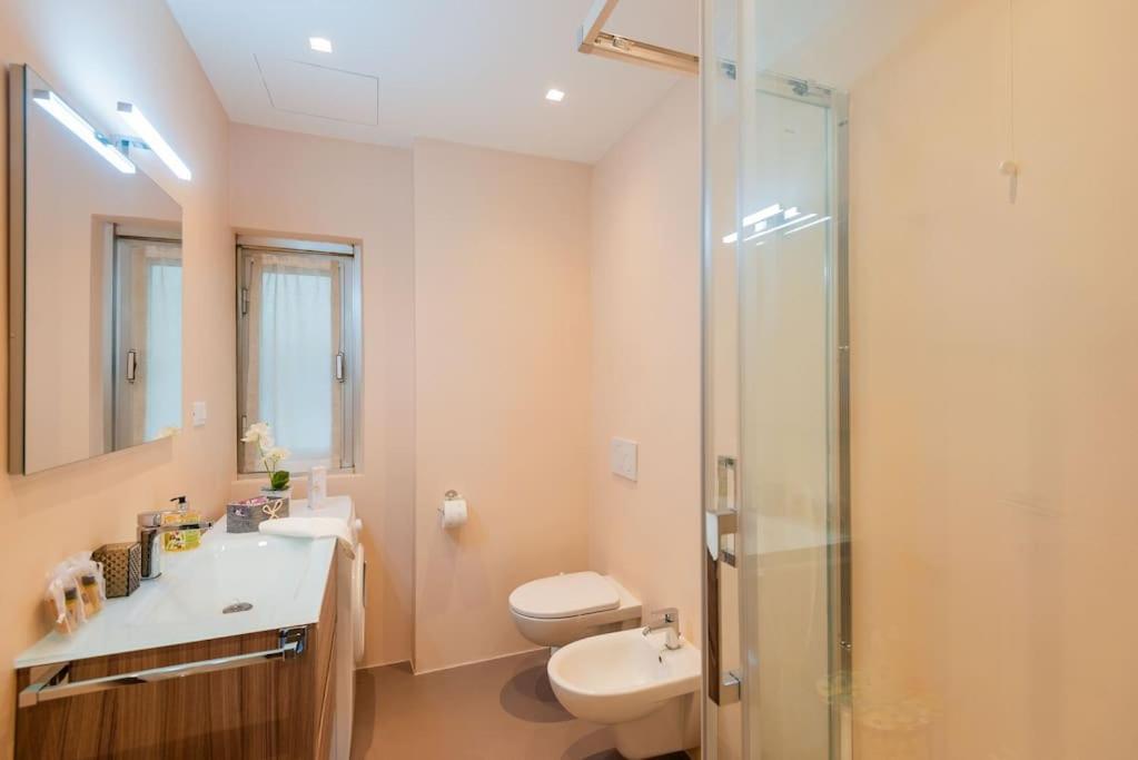 Apartment Casa Lidia In Zona Strategica Genoa